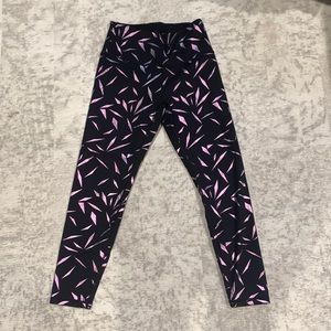 Zyia Black Rhombus Mirage Luxe Hi-rise 7/8 24" Size 6-8